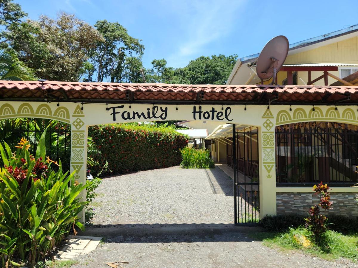 Family Hotel Puerto Viejo de Talamanca Exterior foto